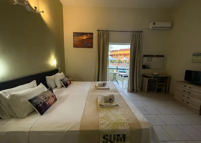 Vibes Aparthotel 3*