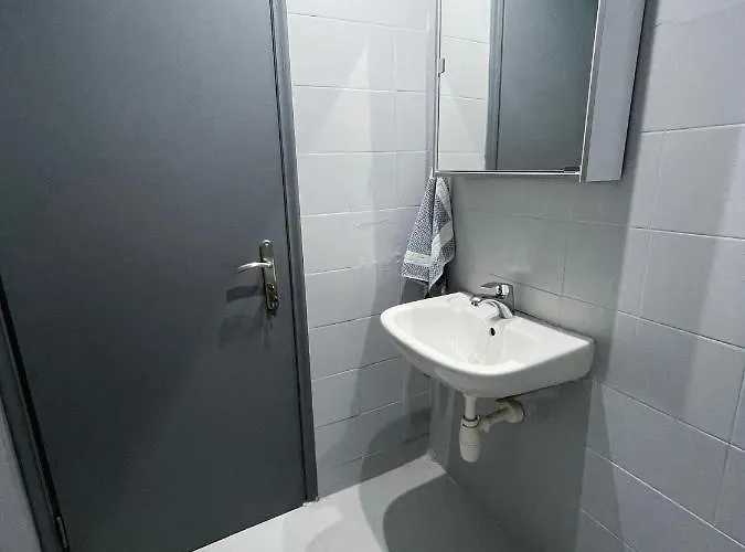 Vibes Aparthotel 3*